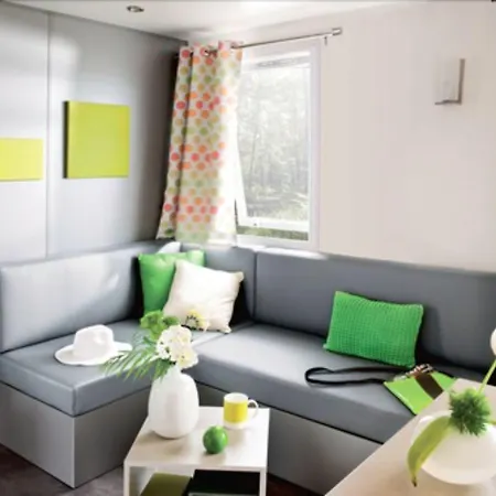 Le Suroit Hotel